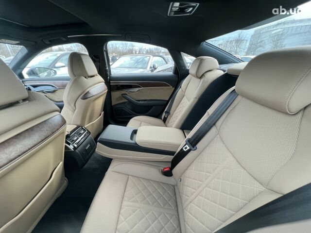 Ауди А8, объемом двигателя 3 л и пробегом 12 тыс. км за 78684 $, фото 7 на Automoto.ua