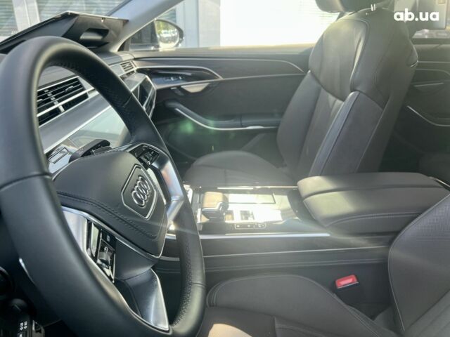Ауди А8, объемом двигателя 3 л и пробегом 8 тыс. км за 102811 $, фото 18 на Automoto.ua