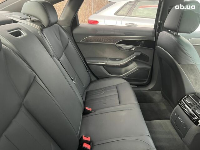 Ауди А8, объемом двигателя 3 л и пробегом 10 тыс. км за 79771 $, фото 7 на Automoto.ua