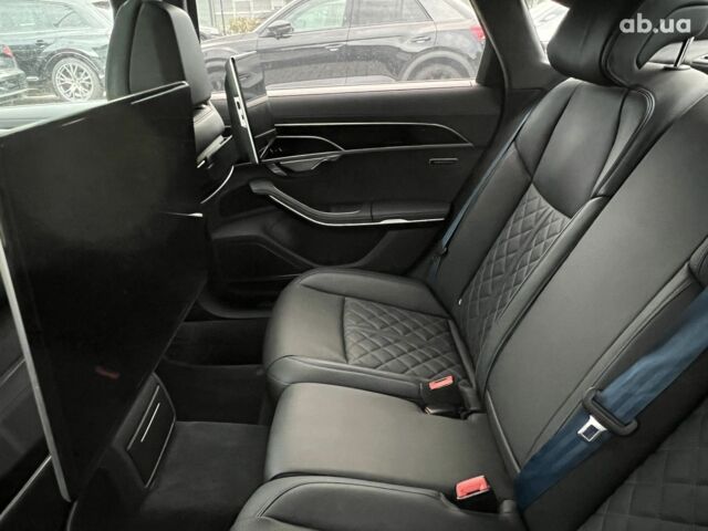 Ауді A8, об'ємом двигуна 3 л та пробігом 20 тис. км за 108463 $, фото 30 на Automoto.ua