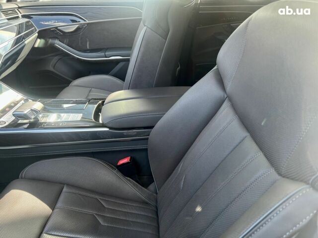 Ауди А8, объемом двигателя 3 л и пробегом 8 тыс. км за 102811 $, фото 17 на Automoto.ua