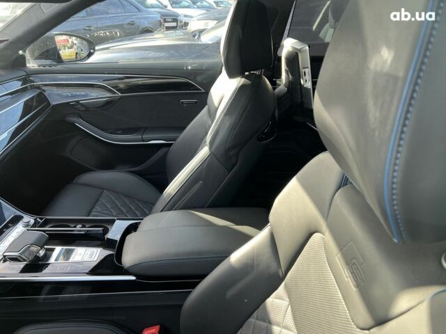 Ауди А8, объемом двигателя 3 л и пробегом 14 тыс. км за 105746 $, фото 29 на Automoto.ua