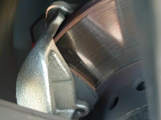 Ауди А8 2002 в Костополе на Automoto.ua Серый Ауди А8, объемом двигателя 3.3 л и пробегом 300 тыс. км за 4300 $, фото 18 на Automoto.ua