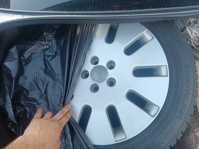 Ауди А8 2002 в Костополе на Automoto.ua Серый Ауди А8, объемом двигателя 3.3 л и пробегом 300 тыс. км за 4300 $, фото 21 на Automoto.ua