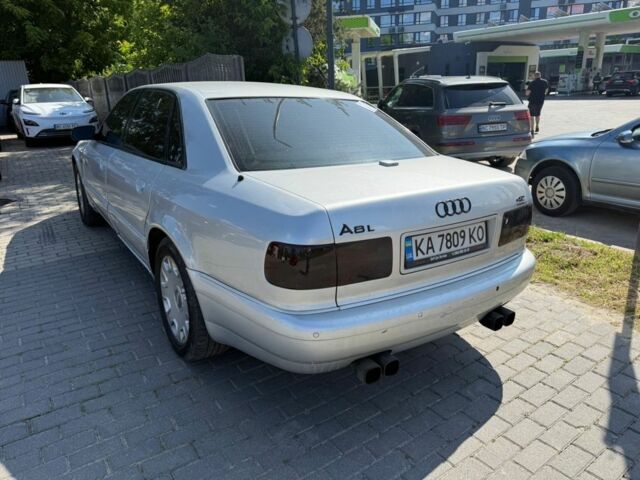 Серый Ауди А8, объемом двигателя 4.2 л и пробегом 320 тыс. км за 3450 $, фото 3 на Automoto.ua
