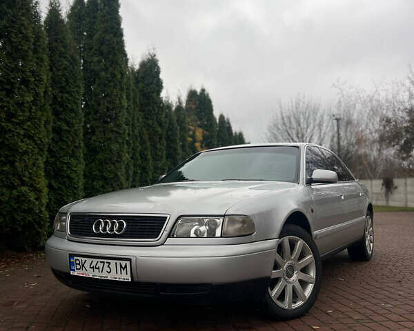 Серый Ауди А8, объемом двигателя 4.17 л и пробегом 500 тыс. км за 4900 $, фото 4 на Automoto.ua