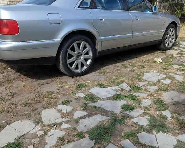 Сірий Ауді A8, об'ємом двигуна 4.2 л та пробігом 400 тис. км за 5500 $, фото 8 на Automoto.ua