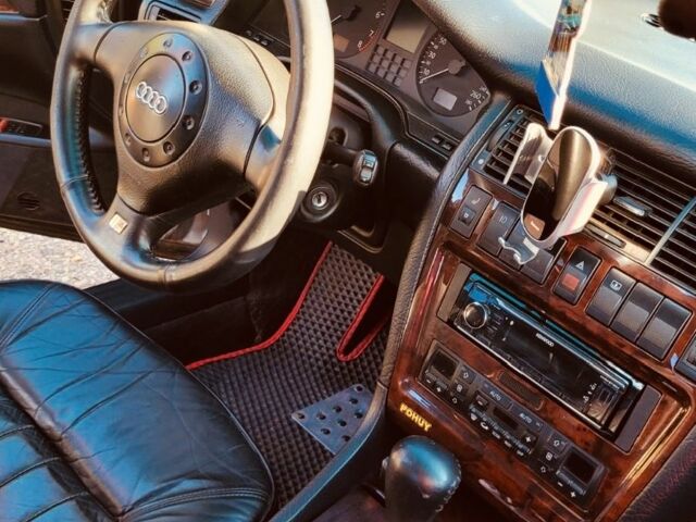 Сірий Ауді A8, об'ємом двигуна 3.7 л та пробігом 370 тис. км за 3500 $, фото 4 на Automoto.ua