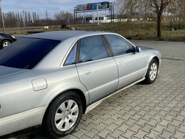 Серый Ауди А8, объемом двигателя 4.2 л и пробегом 340 тыс. км за 3500 $, фото 5 на Automoto.ua