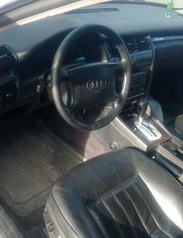 Сірий Ауді A8, об'ємом двигуна 4.17 л та пробігом 301 тис. км за 4100 $, фото 4 на Automoto.ua