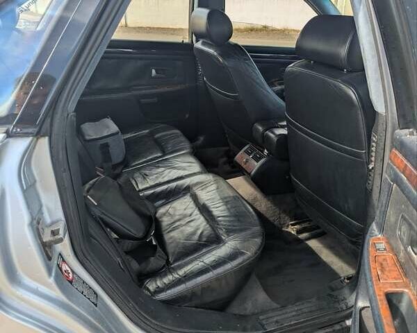 Сірий Ауді A8, об'ємом двигуна 4.2 л та пробігом 400 тис. км за 5500 $, фото 1 на Automoto.ua