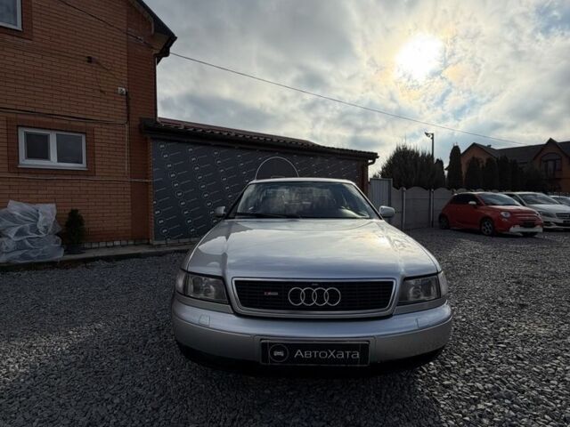 Серый Ауди А8, объемом двигателя 4.2 л и пробегом 400 тыс. км за 4200 $, фото 1 на Automoto.ua