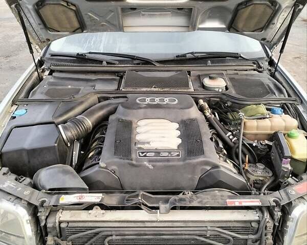 Сірий Ауді A8, об'ємом двигуна 3.7 л та пробігом 460 тис. км за 3499 $, фото 7 на Automoto.ua