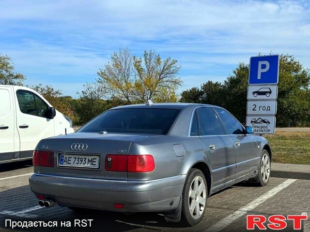 Серый Ауди А8, объемом двигателя 3.7 л и пробегом 455 тыс. км за 4200 $, фото 3 на Automoto.ua