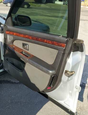 Сірий Ауді A8, об'ємом двигуна 4.2 л та пробігом 245 тис. км за 9500 $, фото 16 на Automoto.ua