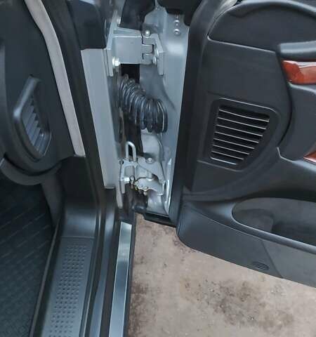 Сірий Ауді A8, об'ємом двигуна 4.2 л та пробігом 245 тис. км за 9500 $, фото 79 на Automoto.ua