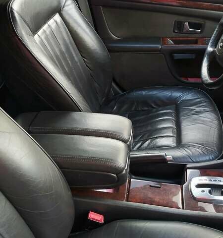 Сірий Ауді A8, об'ємом двигуна 4.2 л та пробігом 245 тис. км за 9500 $, фото 40 на Automoto.ua