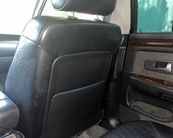 Сірий Ауді A8, об'ємом двигуна 2.5 л та пробігом 240 тис. км за 6300 $, фото 18 на Automoto.ua
