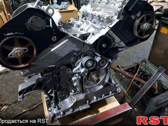 Серый Ауди А8, объемом двигателя 3.7 л и пробегом 460 тыс. км за 3500 $, фото 10 на Automoto.ua