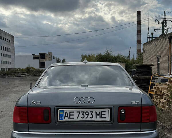 Серый Ауди А8, объемом двигателя 3.7 л и пробегом 450 тыс. км за 3600 $, фото 6 на Automoto.ua