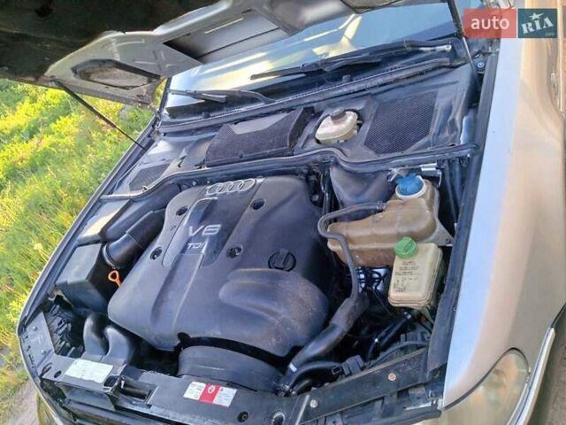Сірий Ауді A8, об'ємом двигуна 2.5 л та пробігом 250 тис. км за 4300 $, фото 6 на Automoto.ua