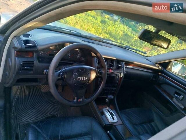 Сірий Ауді A8, об'ємом двигуна 2.5 л та пробігом 250 тис. км за 4300 $, фото 4 на Automoto.ua