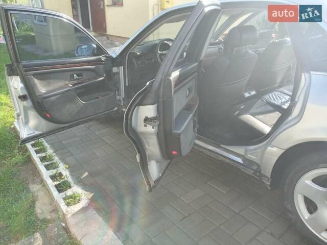 Ауди А8 2000 в Здолбунове на Automoto.ua Серый Ауди А8, объемом двигателя 2.5 л и пробегом 260 тыс. км за 4500 $, фото 12 на Automoto.ua