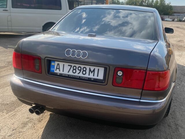 Ауді A8 2001 у Софіївська Борщагівка на Automoto.ua Сірий Ауді A8, об'ємом двигуна 3.7 л та пробігом 200 тис. км за 5000 $, фото 2 на Automoto.ua