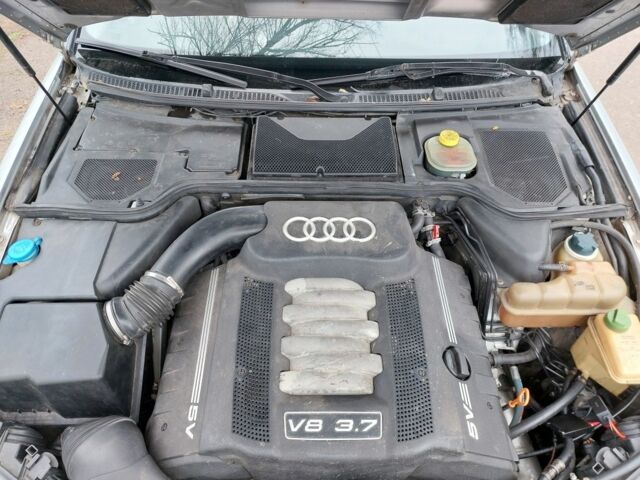 Сірий Ауді A8, об'ємом двигуна 0 л та пробігом 313 тис. км за 3750 $, фото 14 на Automoto.ua