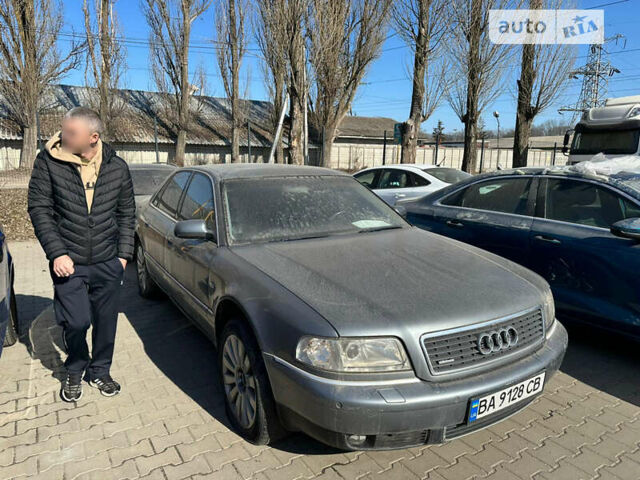 Сірий Ауді A8, об'ємом двигуна 3.3 л та пробігом 250 тис. км за 3500 $, фото 1 на Automoto.ua