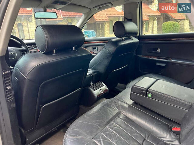 Сірий Ауді A8, об'ємом двигуна 2.5 л та пробігом 280 тис. км за 3550 $, фото 16 на Automoto.ua