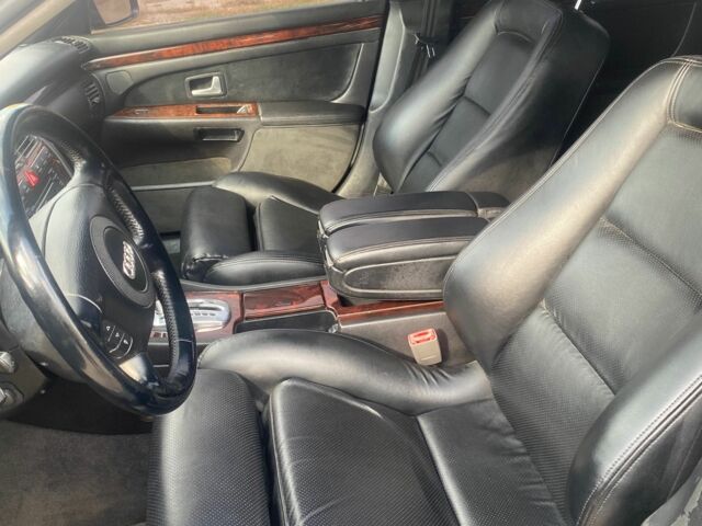 Ауді A8 2001 у Софіївська Борщагівка на Automoto.ua Сірий Ауді A8, об'ємом двигуна 3.7 л та пробігом 200 тис. км за 5000 $, фото 3 на Automoto.ua