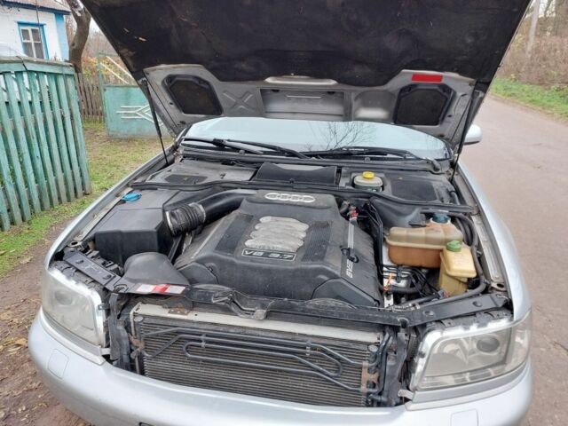 Сірий Ауді A8, об'ємом двигуна 0 л та пробігом 313 тис. км за 3750 $, фото 13 на Automoto.ua