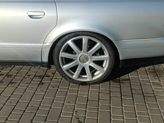 Серый Ауди А8, объемом двигателя 6 л и пробегом 281 тыс. км за 426 $, фото 20 на Automoto.ua