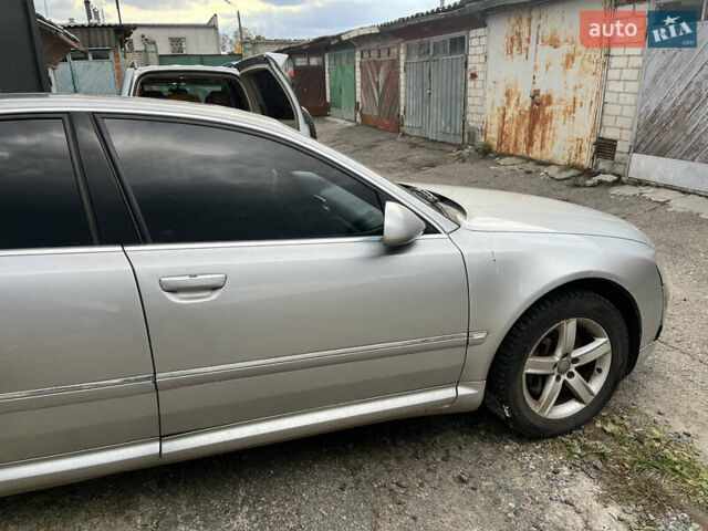 Сірий Ауді A8, об'ємом двигуна 4.17 л та пробігом 564 тис. км за 6000 $, фото 6 на Automoto.ua