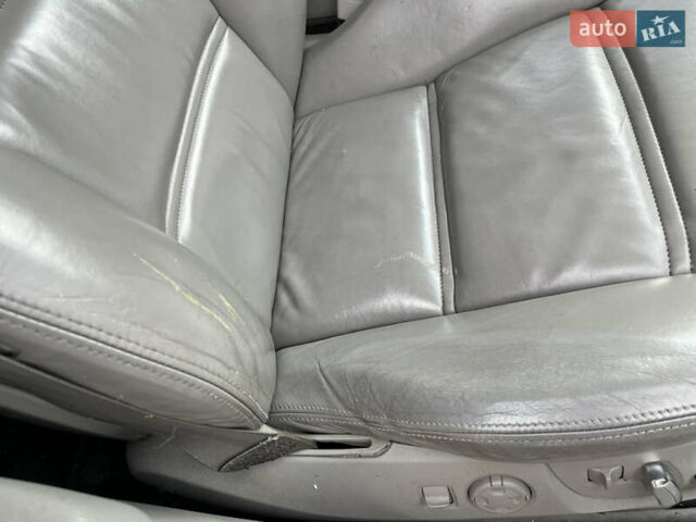 Сірий Ауді A8, об'ємом двигуна 4.17 л та пробігом 564 тис. км за 6000 $, фото 20 на Automoto.ua