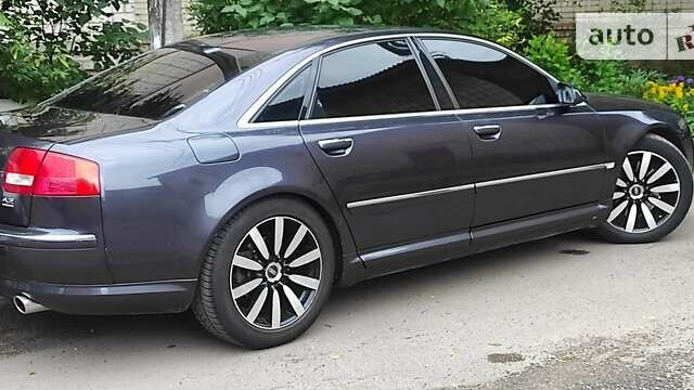 Сірий Ауді A8, об'ємом двигуна 4.2 л та пробігом 215 тис. км за 8550 $, фото 4 на Automoto.ua