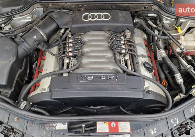 Серый Ауди А8, объемом двигателя 4.2 л и пробегом 183 тыс. км за 5000 $, фото 6 на Automoto.ua