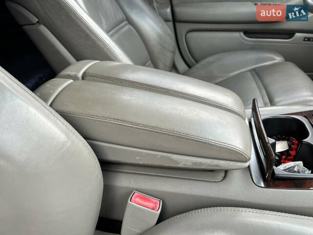 Сірий Ауді A8, об'ємом двигуна 4.17 л та пробігом 564 тис. км за 6000 $, фото 21 на Automoto.ua