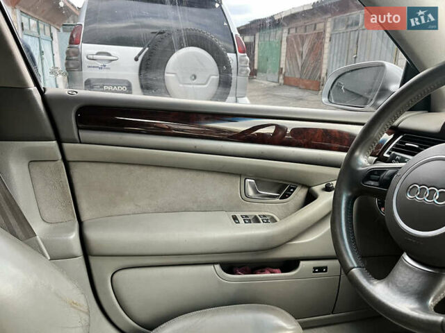 Сірий Ауді A8, об'ємом двигуна 4.17 л та пробігом 564 тис. км за 6000 $, фото 27 на Automoto.ua