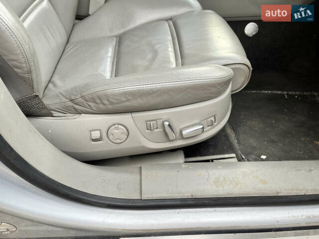 Сірий Ауді A8, об'ємом двигуна 4.17 л та пробігом 564 тис. км за 6000 $, фото 19 на Automoto.ua