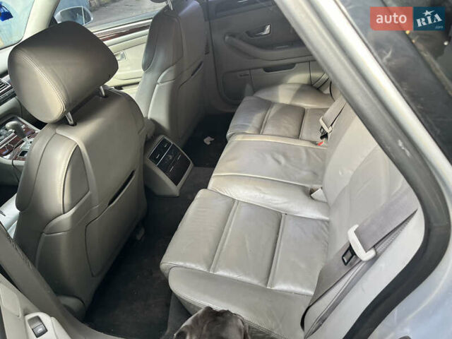 Сірий Ауді A8, об'ємом двигуна 4.17 л та пробігом 564 тис. км за 6000 $, фото 35 на Automoto.ua