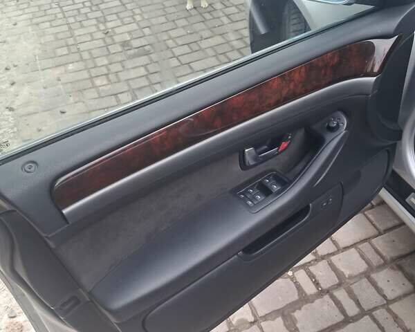 Сірий Ауді A8, об'ємом двигуна 2.98 л та пробігом 300 тис. км за 6700 $, фото 4 на Automoto.ua