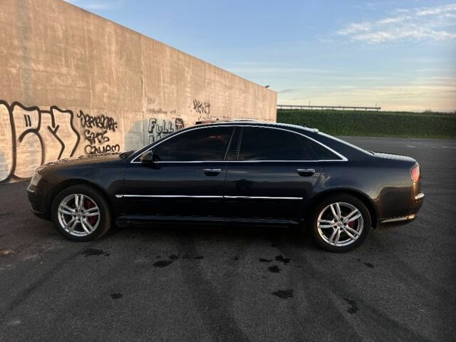 Серый Ауди А8, объемом двигателя 3 л и пробегом 397 тыс. км за 6200 $, фото 6 на Automoto.ua