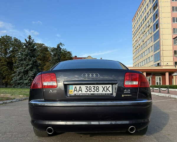 Серый Ауди А8, объемом двигателя 4.2 л и пробегом 193 тыс. км за 8200 $, фото 16 на Automoto.ua