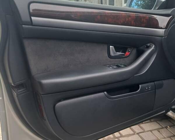 Сірий Ауді A8, об'ємом двигуна 2.98 л та пробігом 300 тис. км за 6700 $, фото 2 на Automoto.ua