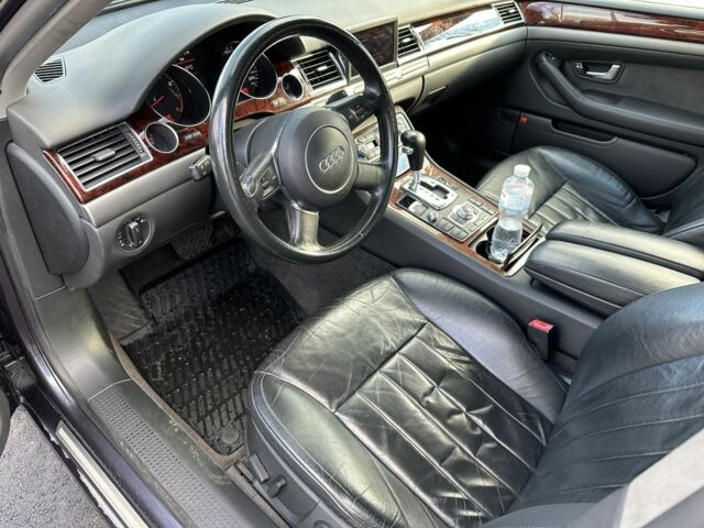 Сірий Ауді A8, об'ємом двигуна 4.2 л та пробігом 190 тис. км за 8400 $, фото 8 на Automoto.ua