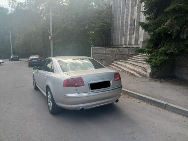 Серый Ауди А8, объемом двигателя 3 л и пробегом 310 тыс. км за 7200 $, фото 2 на Automoto.ua