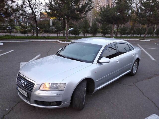 Серый Ауди А8, объемом двигателя 4.2 л и пробегом 242 тыс. км за 4300 $, фото 21 на Automoto.ua