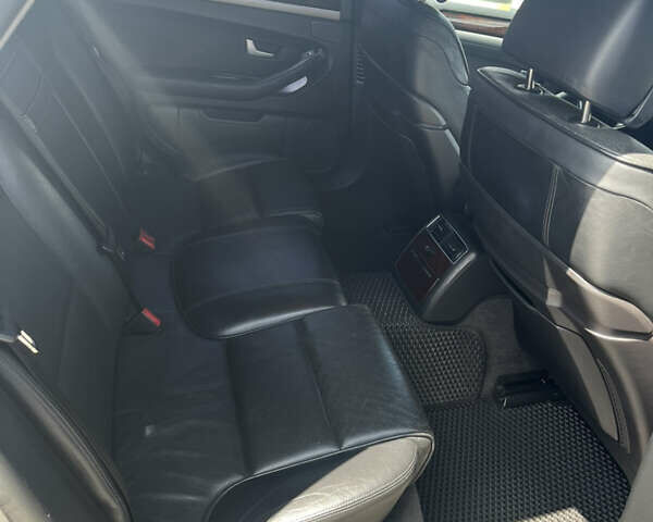 Сірий Ауді A8, об'ємом двигуна 2.97 л та пробігом 304 тис. км за 8700 $, фото 15 на Automoto.ua